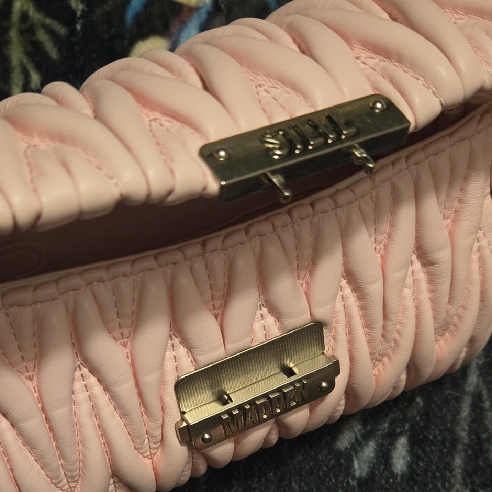 Steve Madden Light Pink Quilted Shoulder Bag - Picture 3 of 6